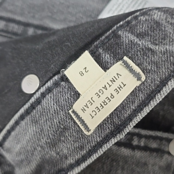 Madewell The Perfect Vintage Jeans in Cosner Wash Distressed - Picture 9 of 16